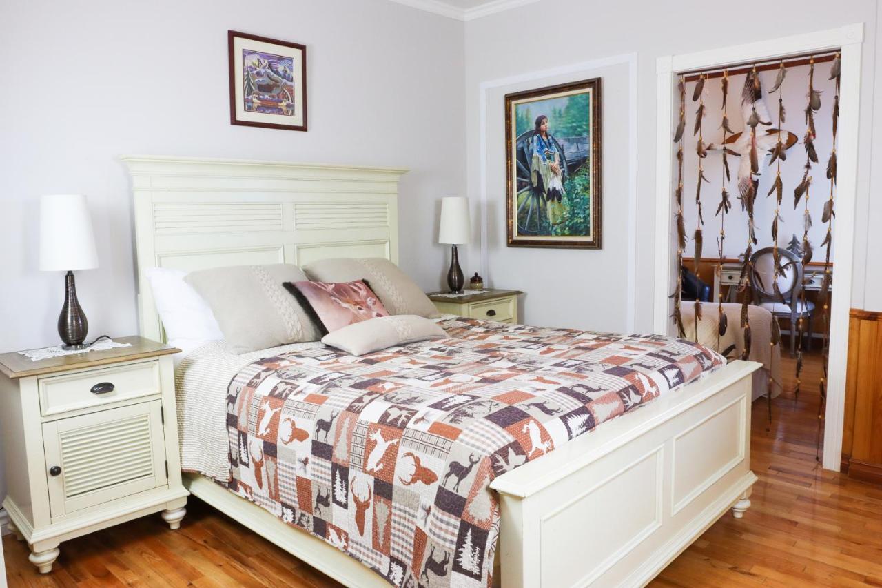 Bed & Breakfast, Gite La Princesse Des Champs Boischatel Exterior photo