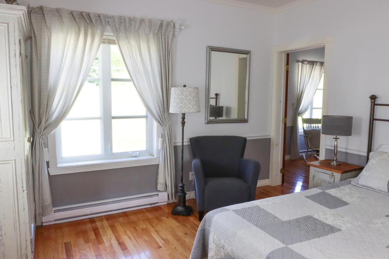 Bed & Breakfast, Gite La Princesse Des Champs Boischatel Exterior photo