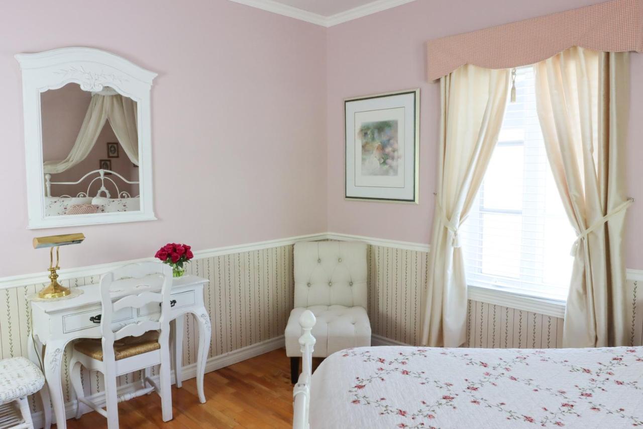 Bed & Breakfast, Gite La Princesse Des Champs Boischatel Exterior photo